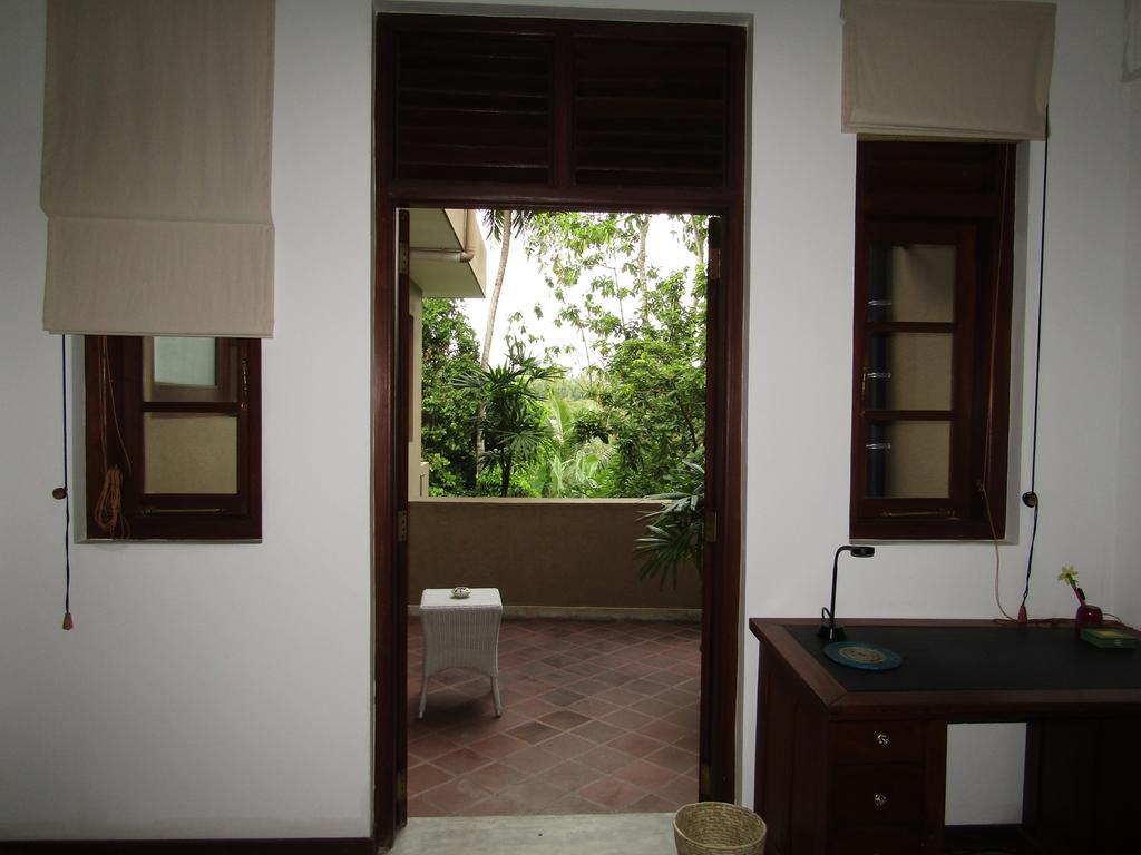 The Mirror Mansion Hotell Rajagiriya Exteriör bild